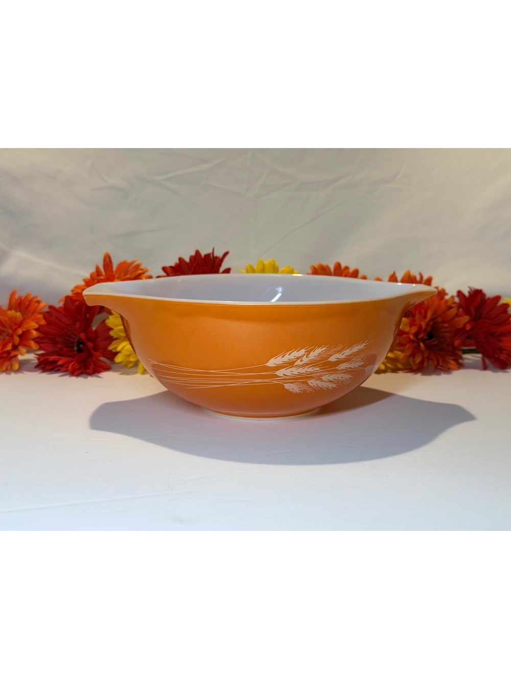 Vintage Pyrex Autumn Harvest Wheat #443 2.5 Qt Cinderella Bowl Orange
